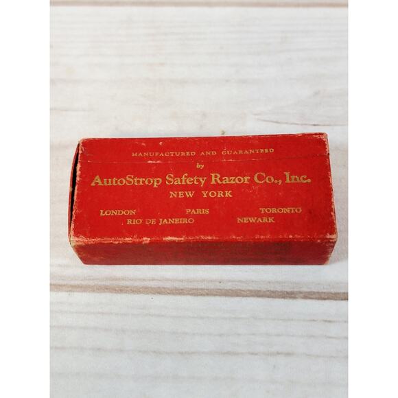 Antique AUTO STROP SAFETY RAZOR VALET USA w/Blades & Instructions & Case - Picture 12 of 16
